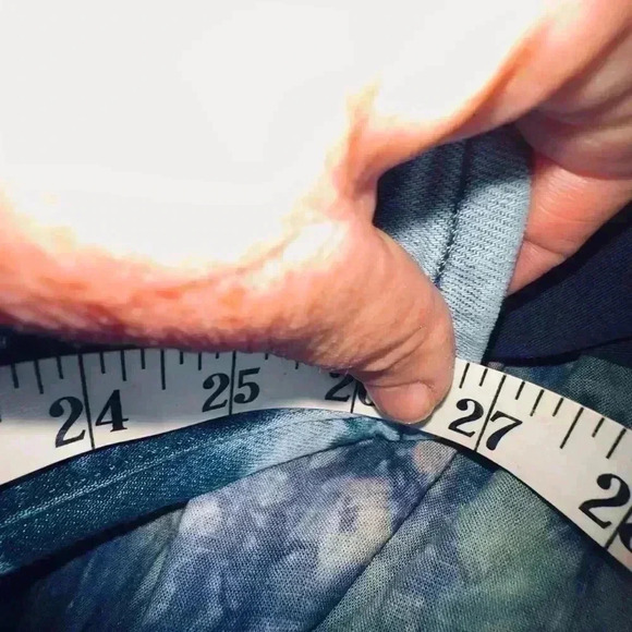 Lands End size 14 tie dye denim jeans . Straight leg high rise. EUC. - Picture 10 of 12